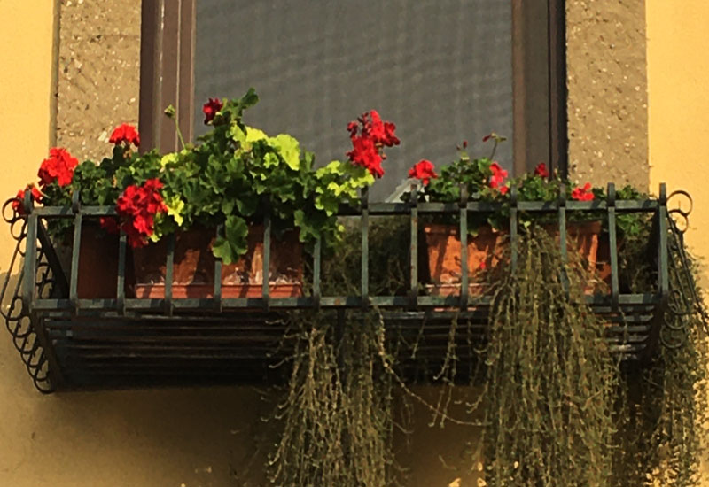 ロートアイアン,花台,アイアン,面格子,フラワーボックス,プランターボックス,窓格子,輸入住宅,建材,フォージマン