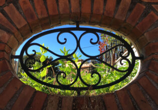 ロートアイアン,パネル,アイアン,玄関,面格子,輸入住宅,輸入建材,ドアパネル