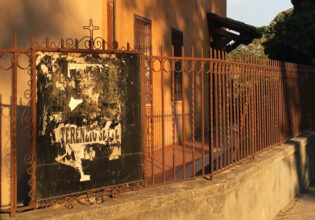 ロートアイアン,フェンス,アイアン,バルコニーフェンス,おしゃれ,輸入住宅,フォージマン,ベランダ,輸入建材