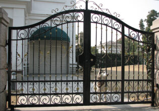 門扉,ロートアイアン,両開き,アイアン,おしゃれ,門扉,扉,アンティーク,大きい,鉄,アルミ,ロートアルミ