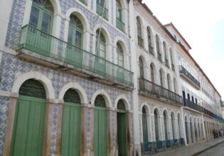 ロートアイアン,フェンス,アイアン,バルコニーフェンス,おしゃれ,輸入住宅,フォージマン,ベランダ,輸入建材