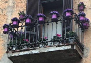 ロートアイアン,フェンス,アイアン,バルコニーフェンス,おしゃれ,輸入住宅,フォージマン,ベランダ,輸入建材