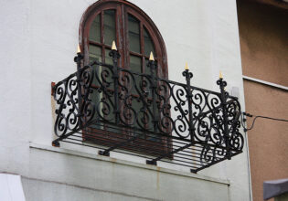 ロートアイアン,フェンス,アイアン,バルコニーフェンス,おしゃれ,輸入住宅,フォージマン,ベランダ,輸入建材