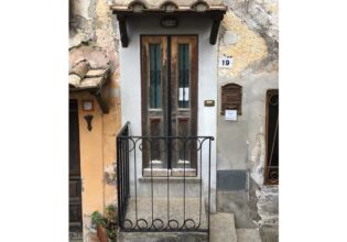 ロートアイアン,フェンス,アイアン,玄関フェンス,おしゃれ,輸入住宅,フォージマン,ポーチフェンス,輸入建材