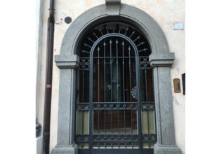 門扉,ロートアイアン,両開き,アイアン,おしゃれ,門扉,扉,アンティーク,大きい,鉄,アルミ,ロートアルミ