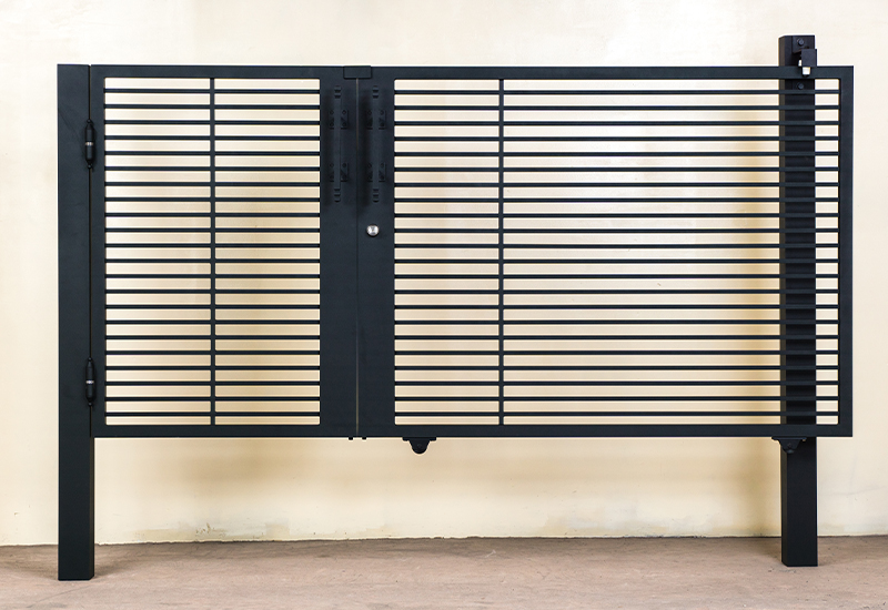 Wrought Iron Sliding Gate, Swign Gate