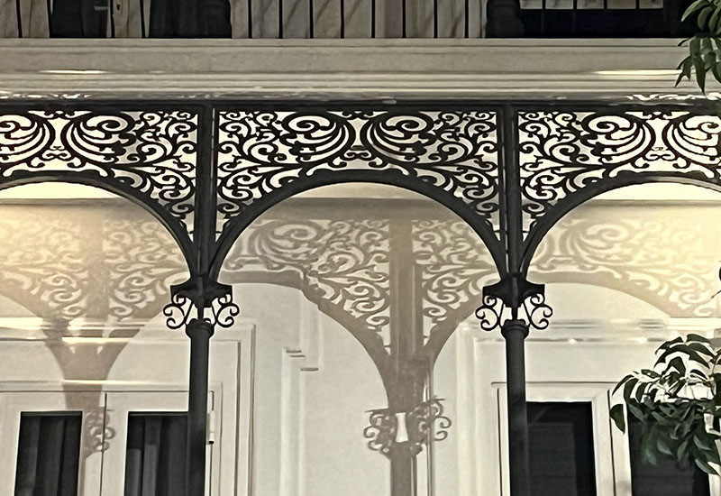 Balcony Fence, Decoration